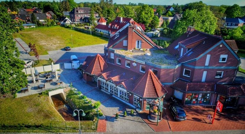 Hotel Friesenhof Westoverledingen Exterior photo